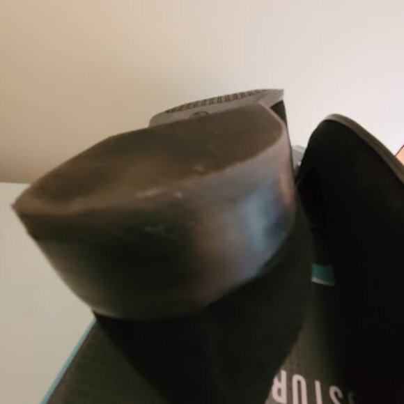 Baretraps Black Suede Loafer - Picture 8 of 12